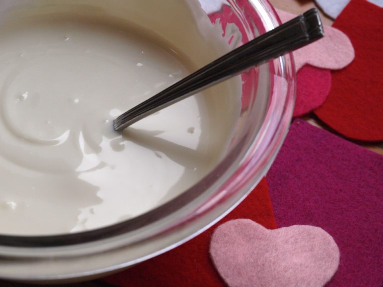 Easy 15-Minute Valentine's Day Vanilla Candy Tutorial - Create with Claudia