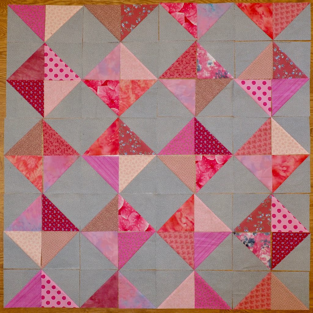 16 Half Square Triangle Quilt Patterns and a Half Square Triangle Tutorial - createwithclaudia - #quilting #quiltblock