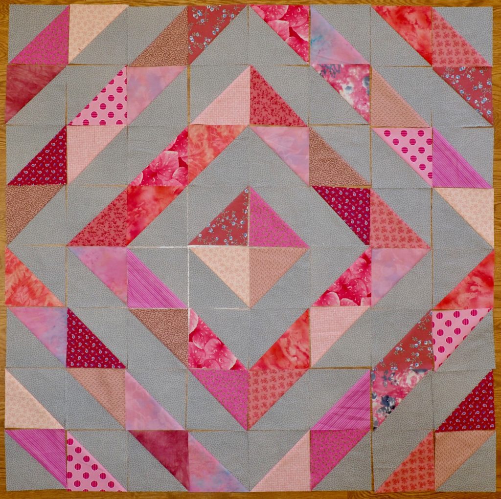 16 Half Square Triangle Quilt Patterns and a Half Square Triangle Tutorial - createwithclaudia - #quilting #quiltblock