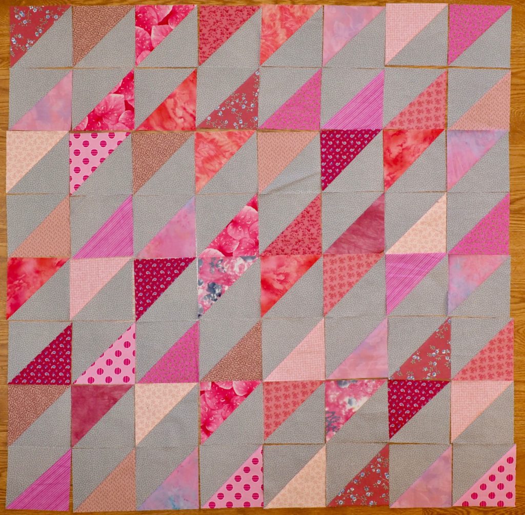 16 Half Square Triangle Quilt Patterns and a Half Square Triangle Tutorial - createwithclaudia - #quilting #quiltblock