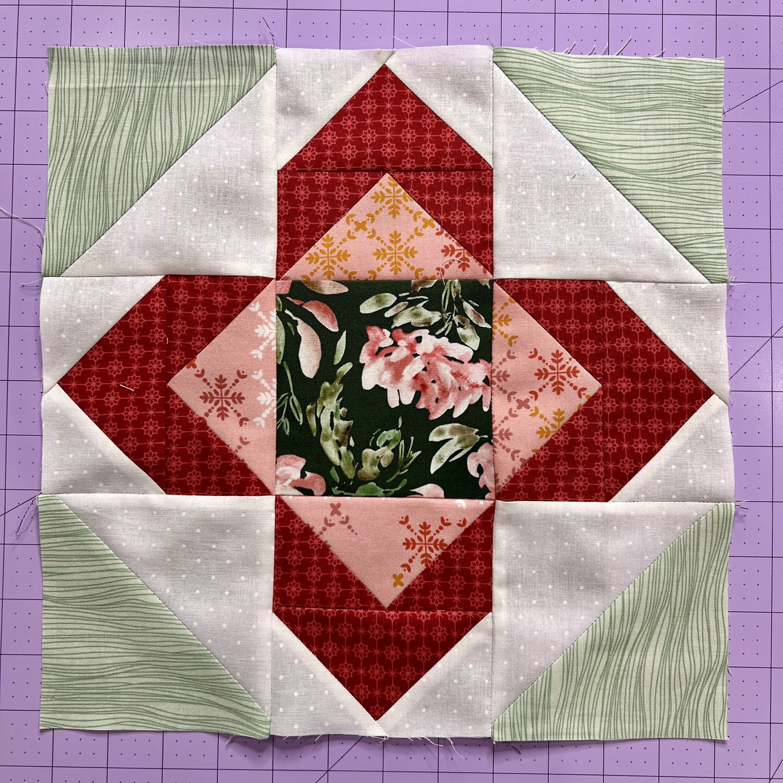 how to recolor the cups and saucers block to make it look like a flower